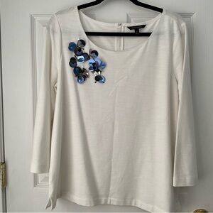 Banana Republic White Top with Beaded Flowers Size XL